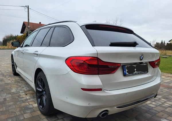 BMW Seria 5 cena 133500 przebieg: 143000, rok produkcji 2018 z Wolin małe 232